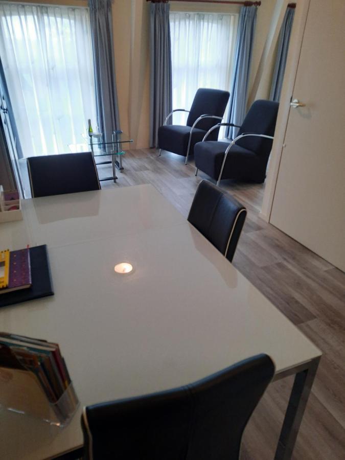 Logement 'De Witte Klok' Oude Bildtzijl Exterior foto